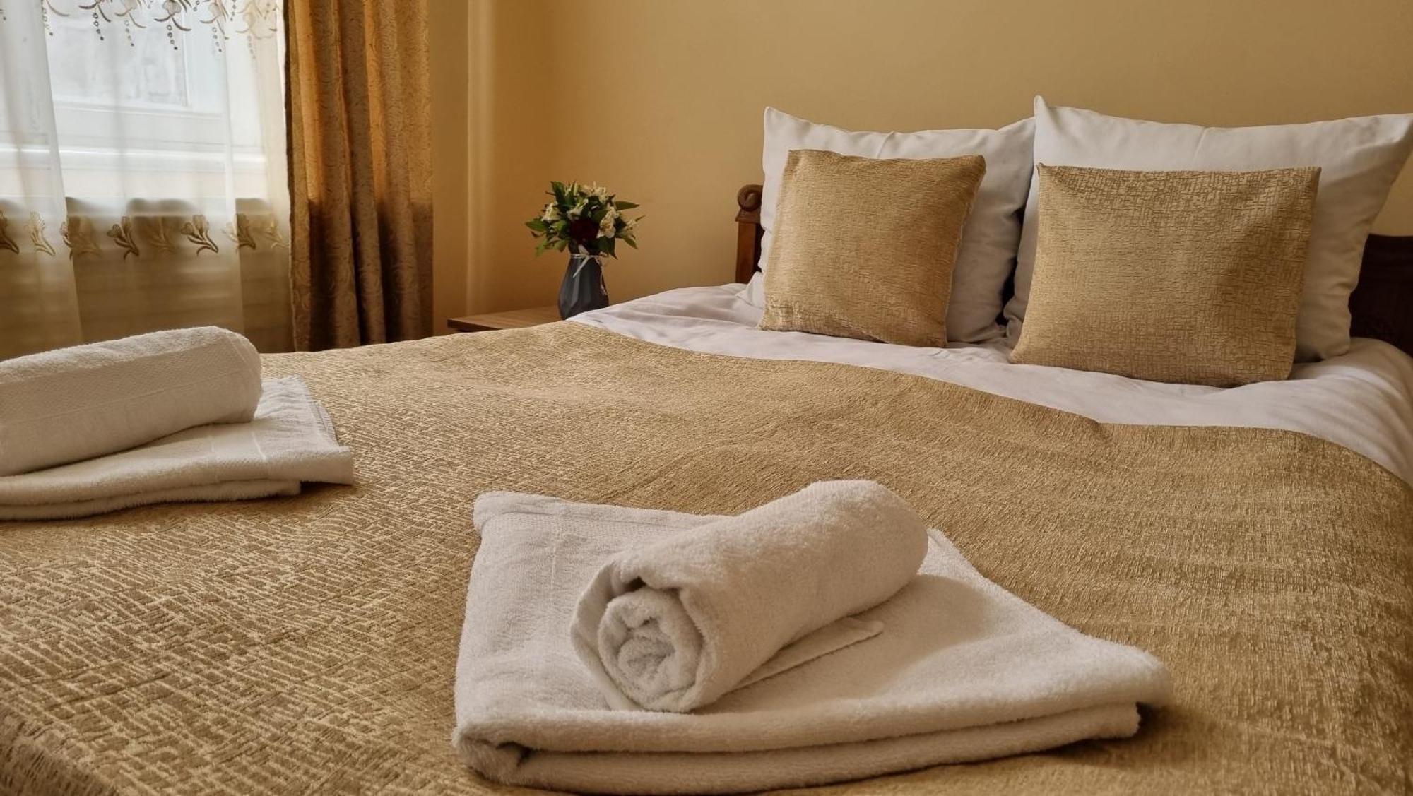 Guest House David's B&B Gyumri Extérieur photo